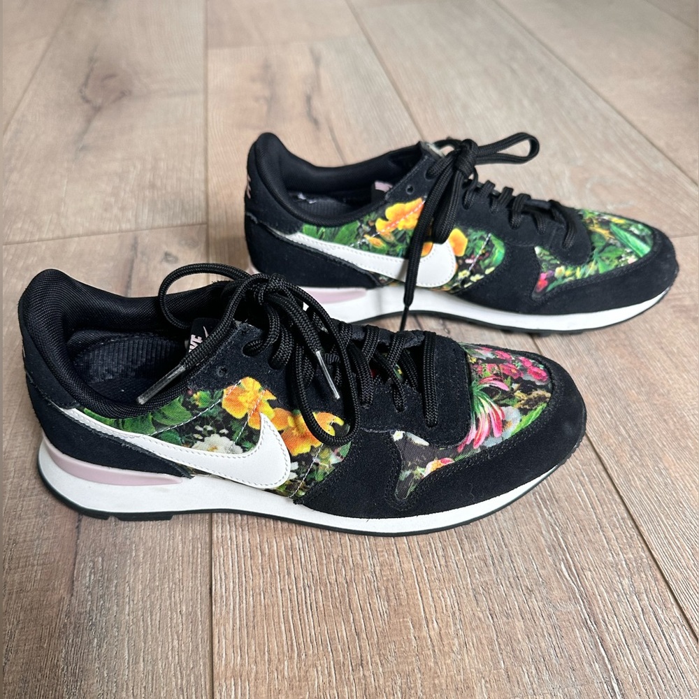 Nike Internationalist Floral Spring Garden Premium Shoes Womens